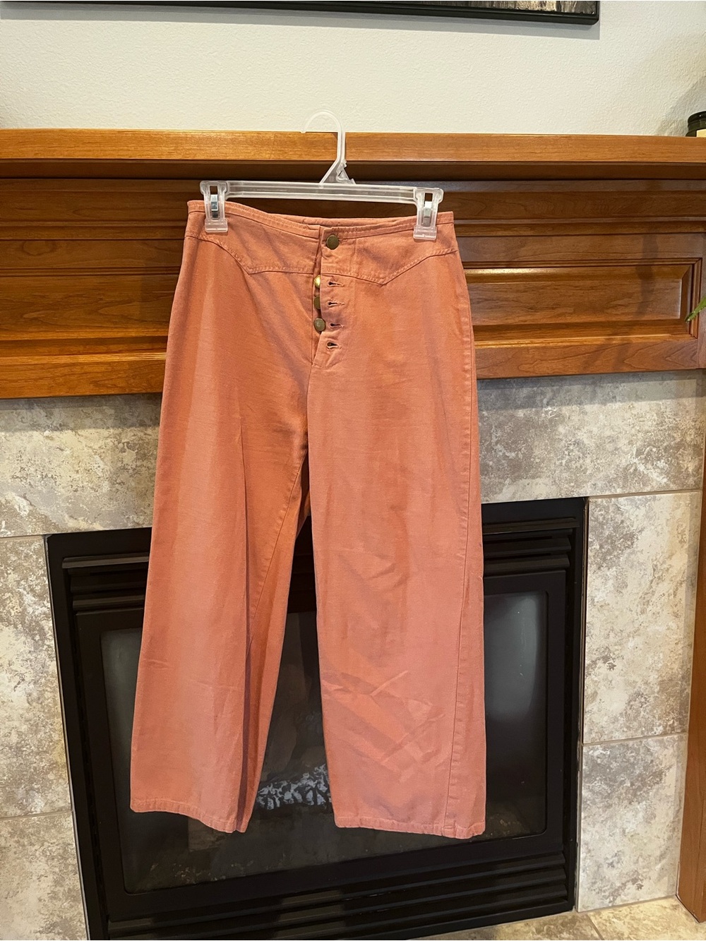 By Together Rose quartz western 100% cotton cropped wide leg pant. Size S (26).
